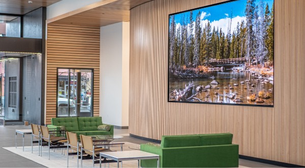 Video Walls Deliver Information with Style & Convenience
